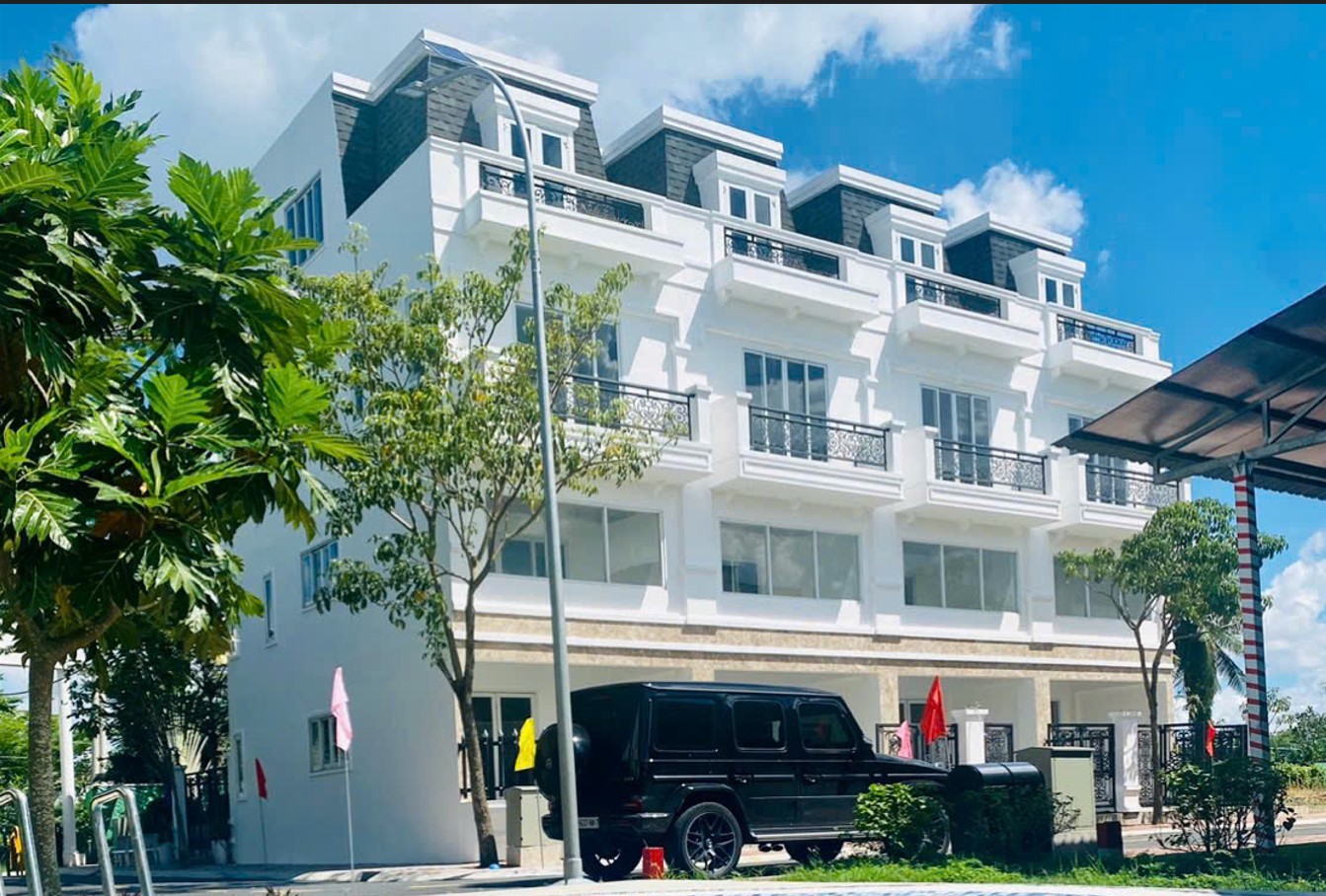 Chính chủ bán nhà MT gần QL1A, TP Tân An,shr sang tên ngay, giá 2 tỷ 500tr